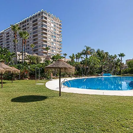 Stunning Sea And Mountains Views Close To The ! Apartment *
